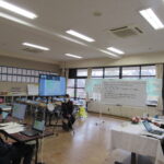 和歌山大学附属小学校でオンラインによる研究発表会 開催（写真付）