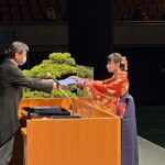 和歌山大学の卒業式・１１２９人に学位記授与