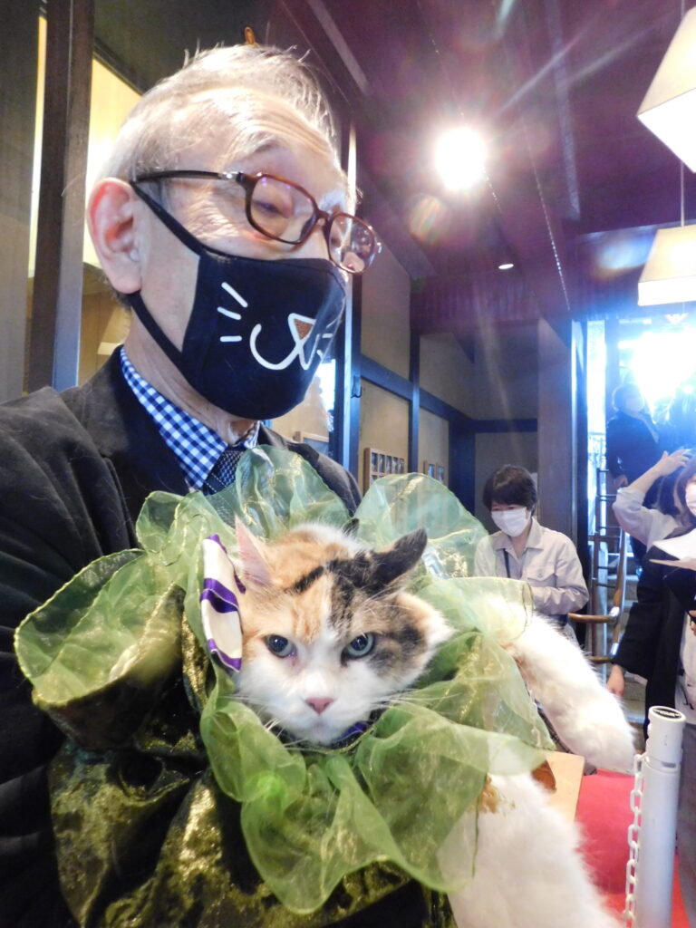 たま名誉永久駅長の誕生日会 今年は雨の中開催 Wbs和歌山放送ニュース