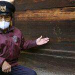 京都・東寺の南大門にへこみ傷