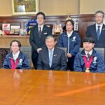 アビリンピック金賞受賞者が仁坂知事を表敬訪問