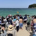 一足早く夏到来、白良浜で海開き