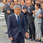宮﨑泉知事が初登庁「岸本前知事の熱い思い引き継ぐ」
