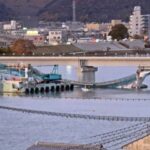 和歌山市の旧河西橋撤去作業中橋脚の一部が崩落