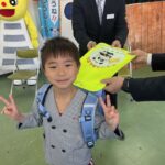 新入学児童にランドセルカバー寄贈、県交通安全協会／和歌山