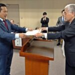 【衆院選】和歌山の小選挙区の当選者に当選証書