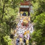 勇壮な神輿おろしと鮮やかな時代絵巻、和歌祭／和歌山