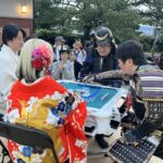 プロ麻雀チーム、EX風林火山が和歌山城で麻雀をＰＲ/和歌山市